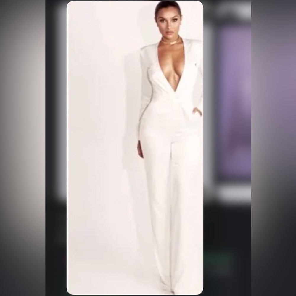 Jluxlabel white satin sleeveless jumpsuit